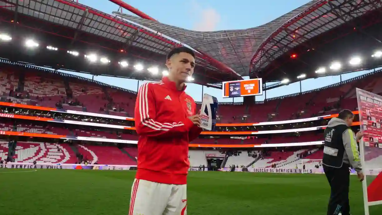 Depois de ter feito duas assistências no Benfica - Nacional, Gianluca Prestianni fez comentários sobre o dérbi contra o Sporting. Foto de Benfica