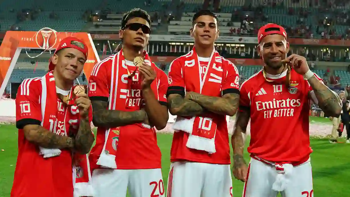  Inter de Milão pode virar atenções para o médio do Benfica, Richard Ríos, durante o mercado de verão