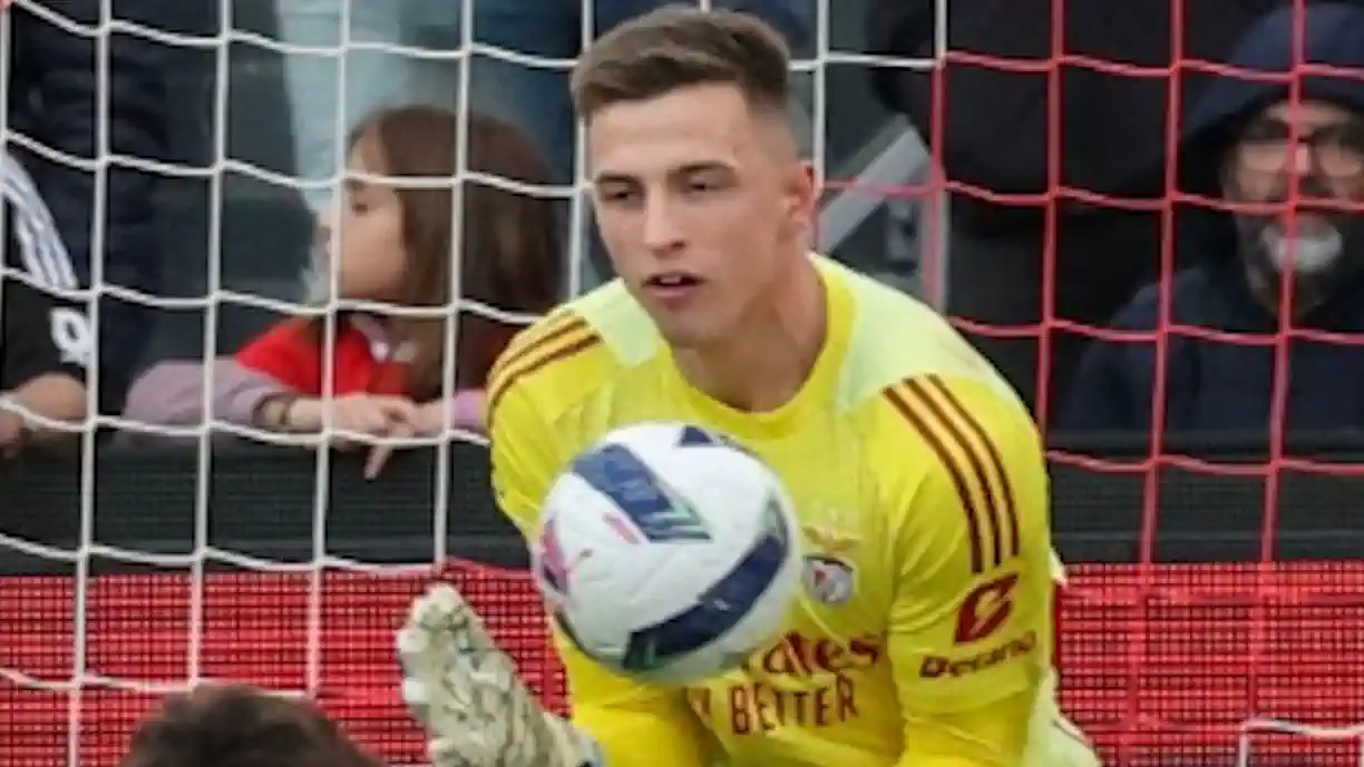 Anatoliy Trubin publicou uma mensagem nas redes sociais em que reforça o trabalho que tem de ser demonstrado no Benfica