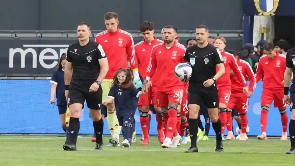 Polémica em 105 minutos: os casos que marcaram o Famalicão - Benfica