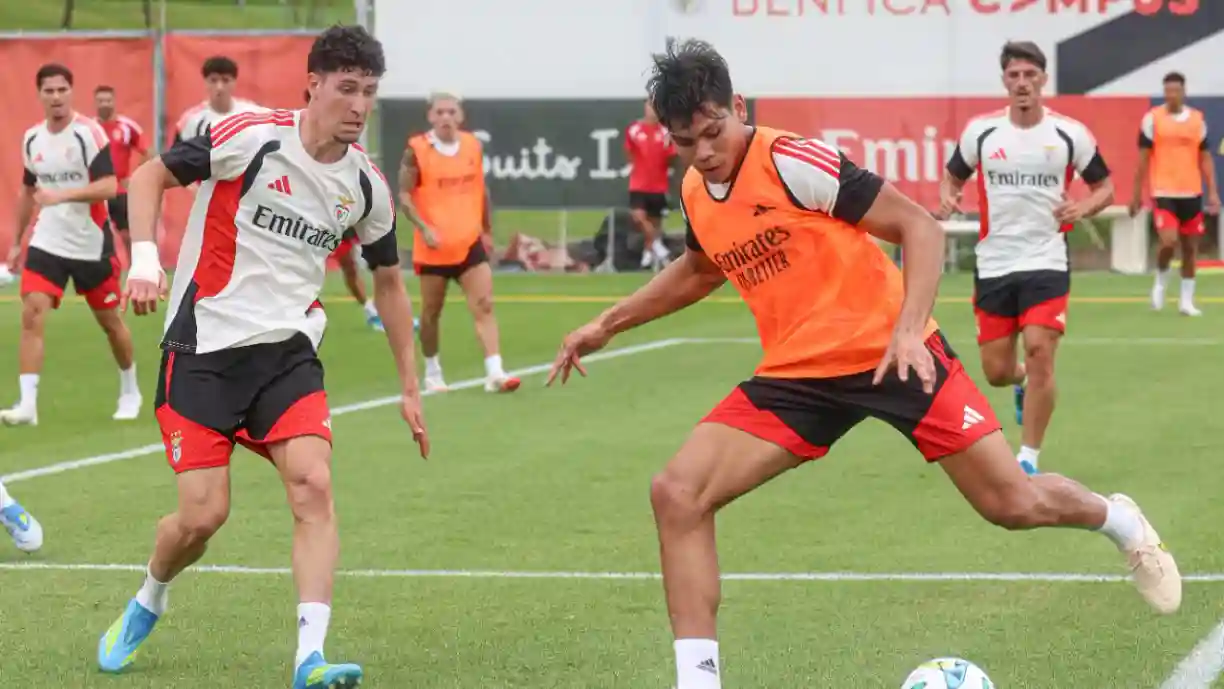 Novo defesa central do Benfica despede-se: “Serei um adepto”