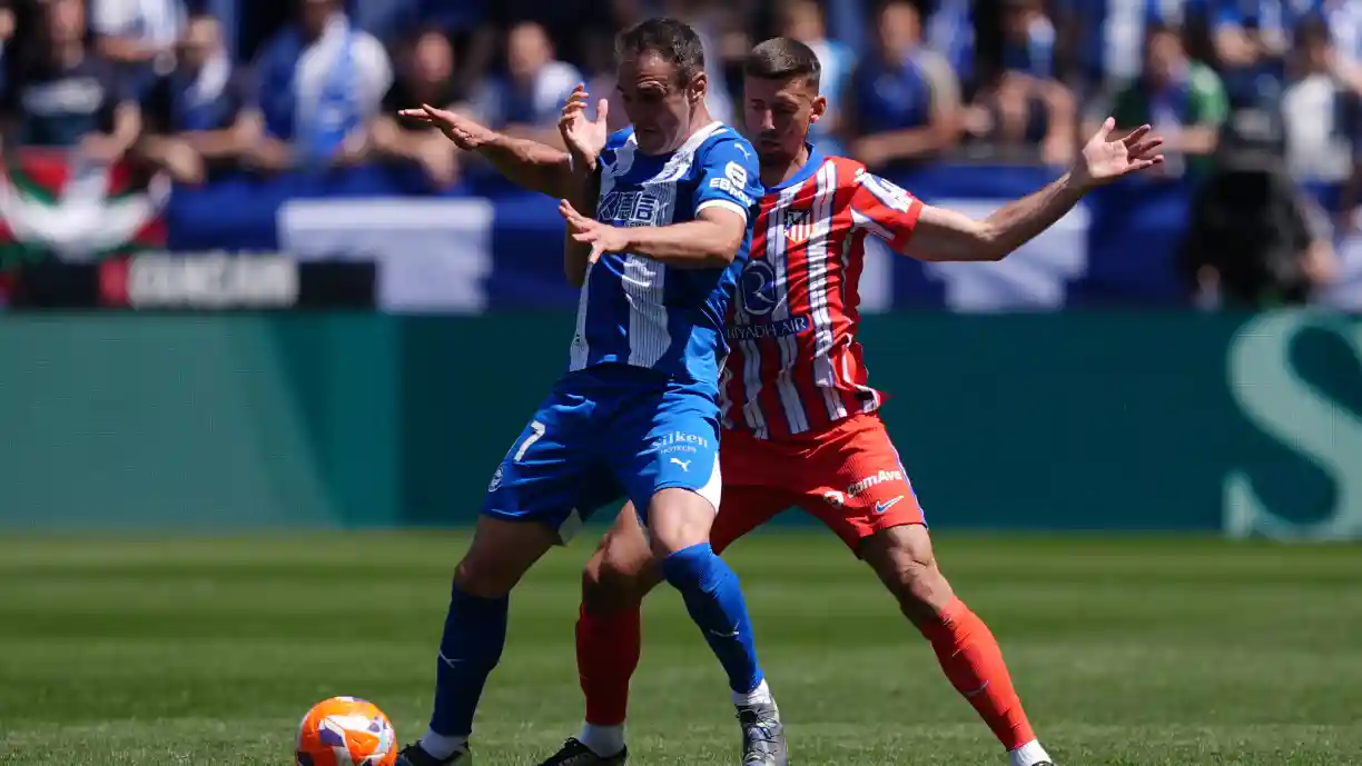 Clément Lenglet vai assinar contrato de empréstimo com o Benfica, mas com obrigação de compra junto ao Atlético de Madrid