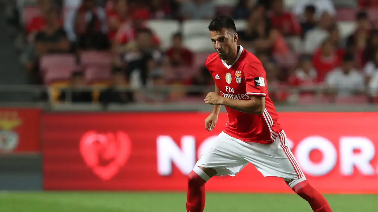 Negócio fechado! Andreas Samaris vai regressar ao Benfica