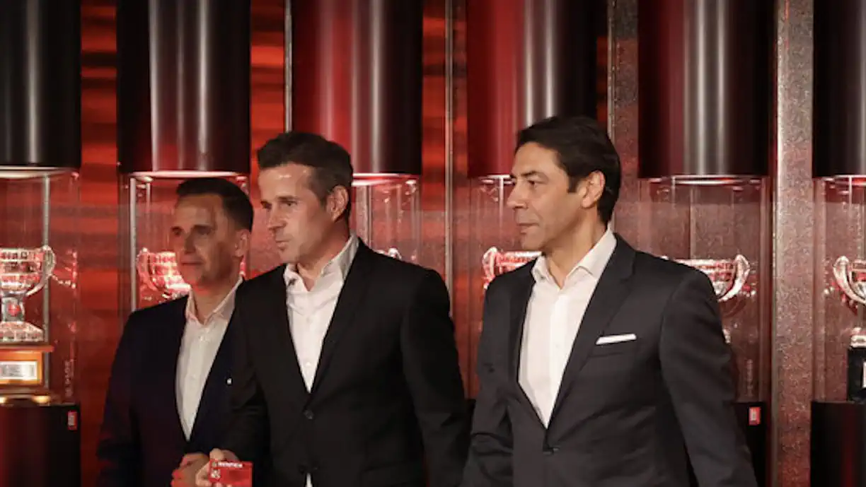 Imprensa internacional diz que Benfica não fecha defesa e equaciona central argentino de 10 milhões