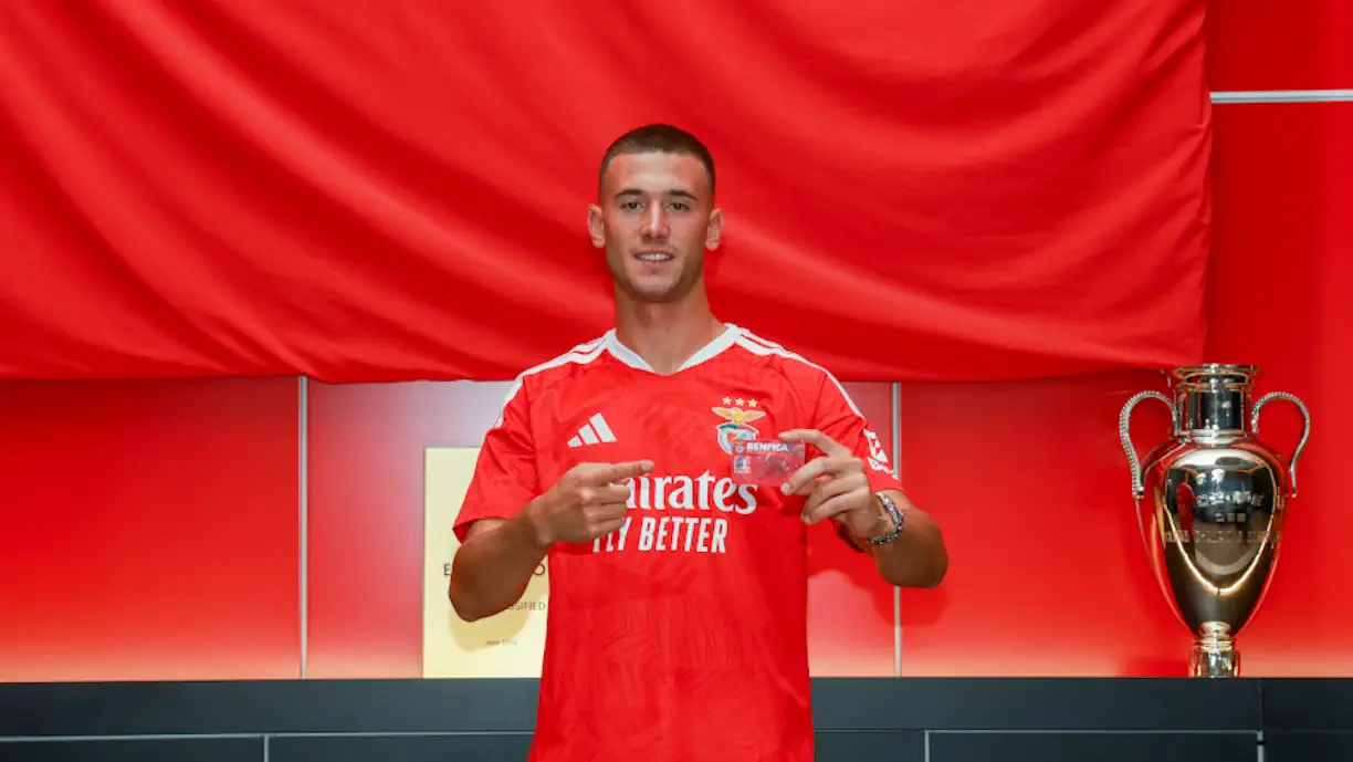 Circati, reforço do Benfica,  deverá ser chamado por Tony Popovic para representar a Austrália na Taça Asiática, competição que decorrerá na Arábia Saudita