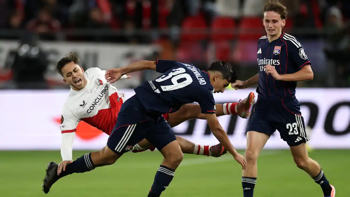 El Karouni, que fez quatro golos e 18 assistências pelo Utrecht na última temporada, foi recusado por Marco Silva para reforçar o Benfica 