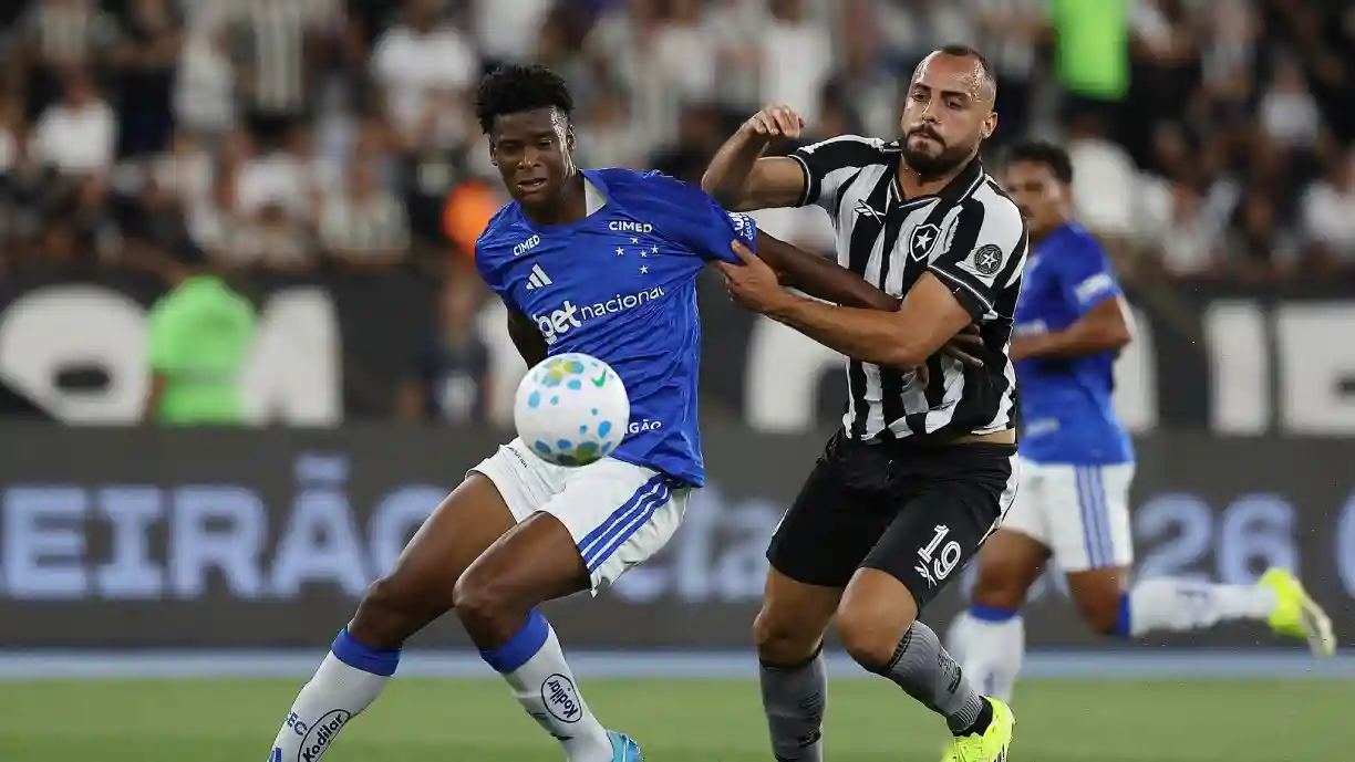 Benfica perde caminho por Jonathan Jesus e vira-se para plano B: Central do Chelsea na mira