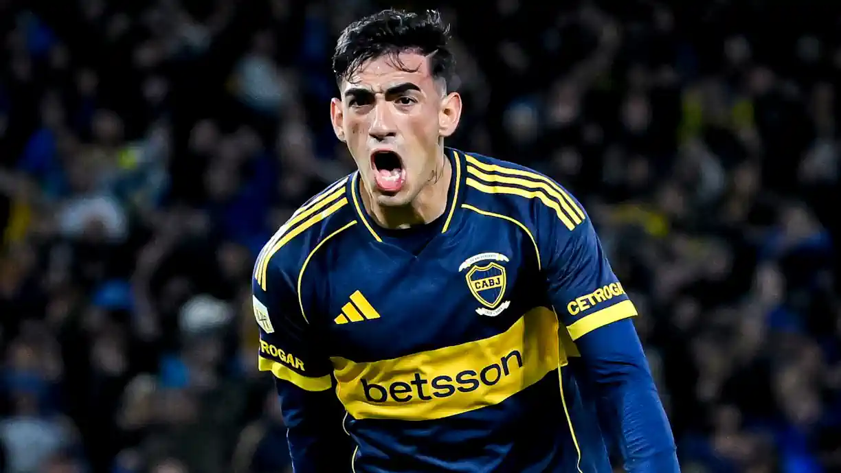 Em caso de Taylor Harwood-Bellis falhar, o Benfica vai atrás de Lautaro Di Lollo, jovem central do Boca Juniors