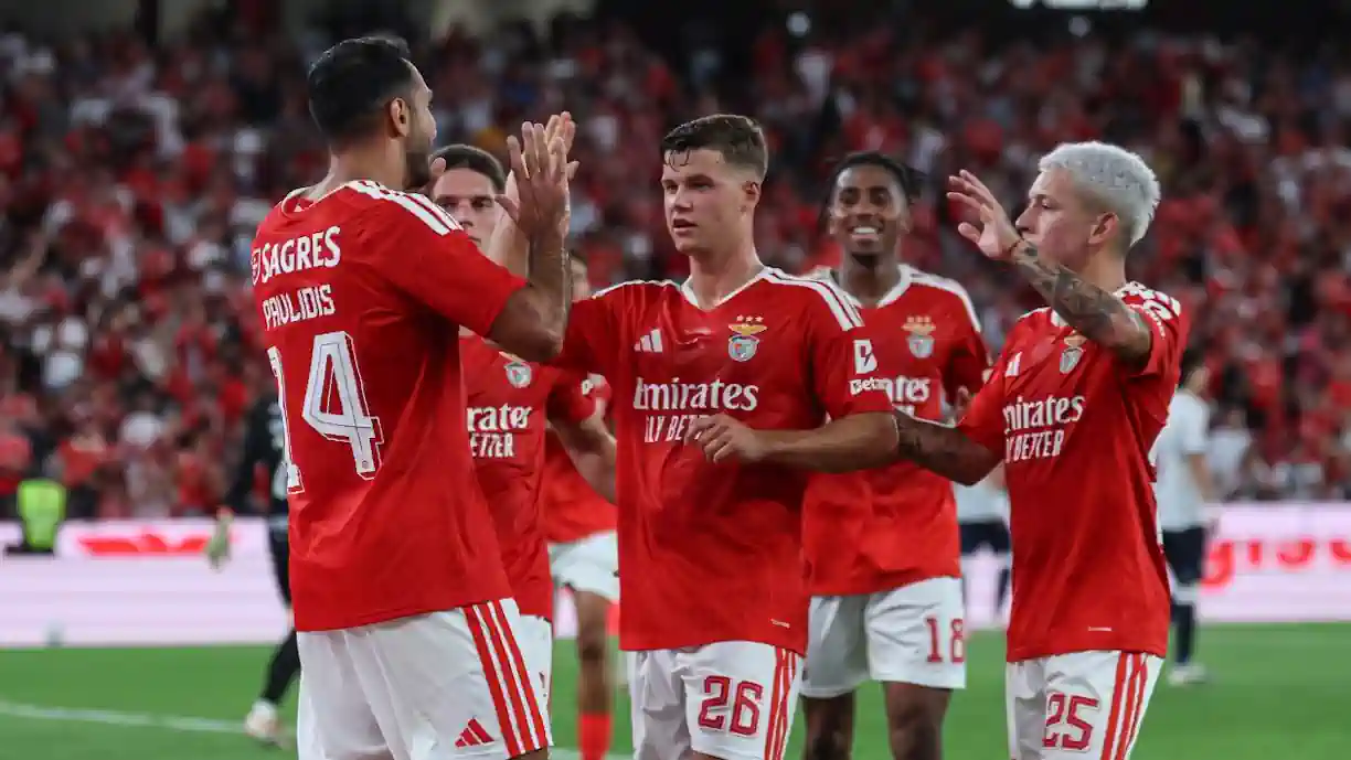 Leandro Barreiro considerou que Benfica apresentou uma prestação positiva, embora tenha deixado escapar várias oportunidades