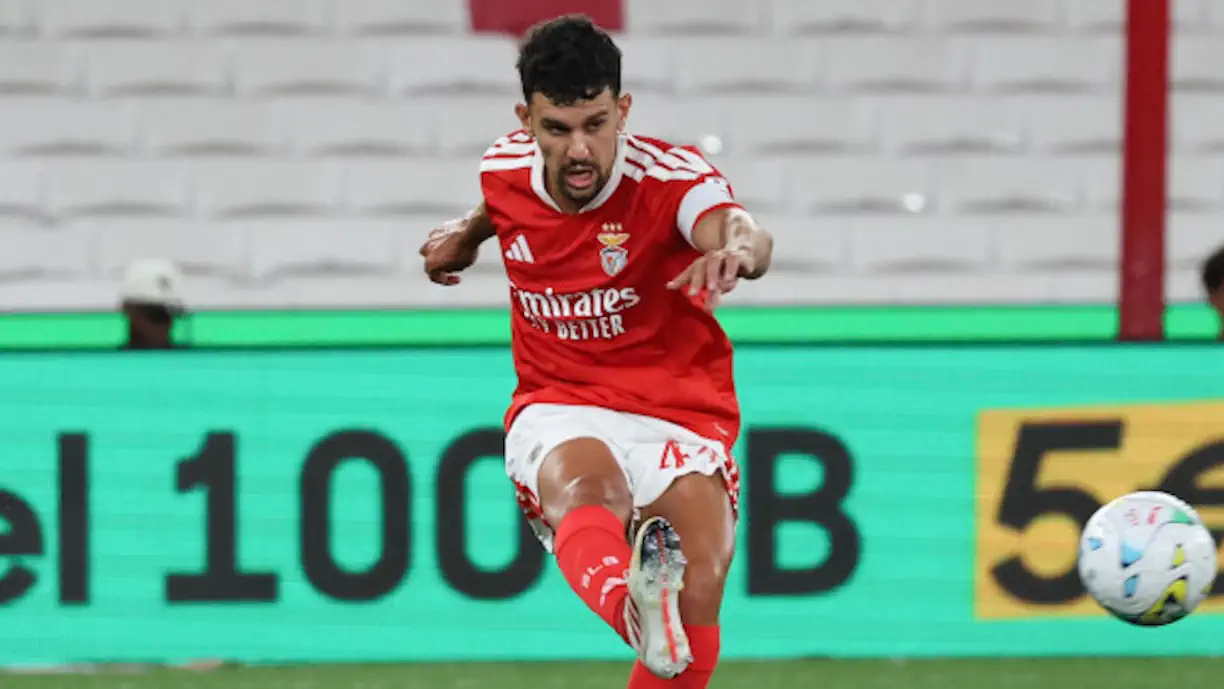 Exclusivo Glorioso 1904 - Problemas físicos de Tomás Araújo obrigam Benfica a agir