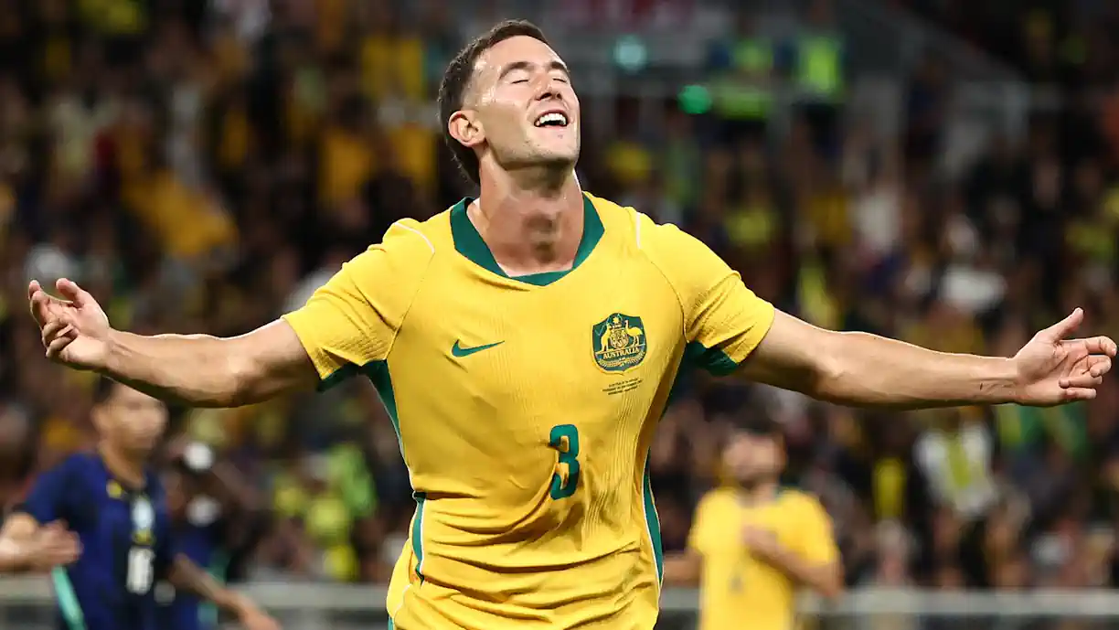 Alessandro Circati, central do Benfica, marcou de calcanhar contra o Brasil e ainda assistiu pela Austrália