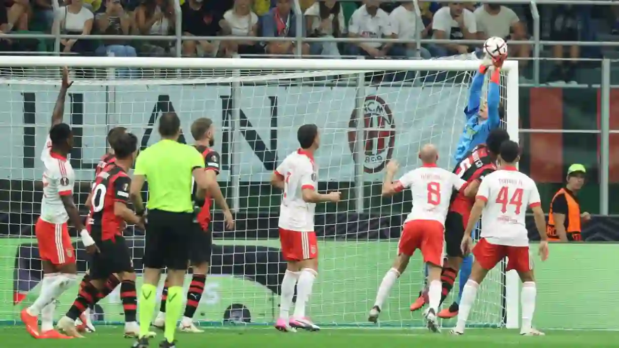 Titular de Marco Silva na vitória do Benfica sobre o Milan na Liga Europa, Alessandro Circati é convocado para a Seleção da Austrália