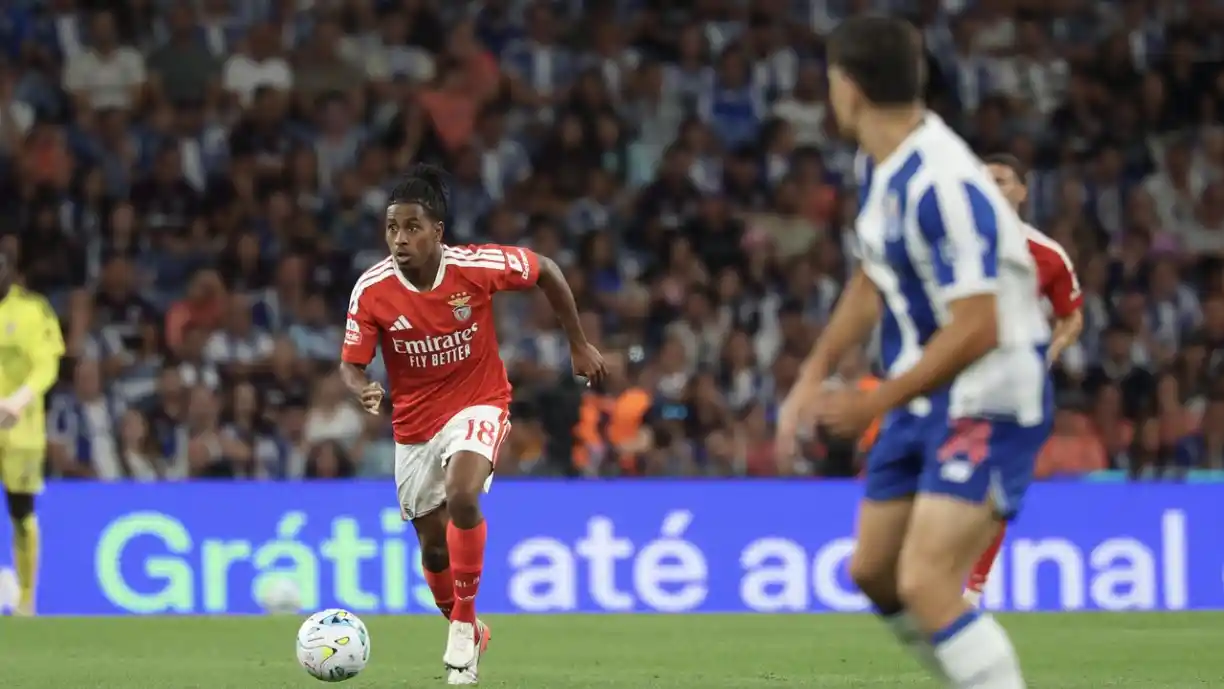 Benfica publica vídeo onde contesta as decisões de Miguel Nogueira em oito lances diante do Porto pela Liga Portugal