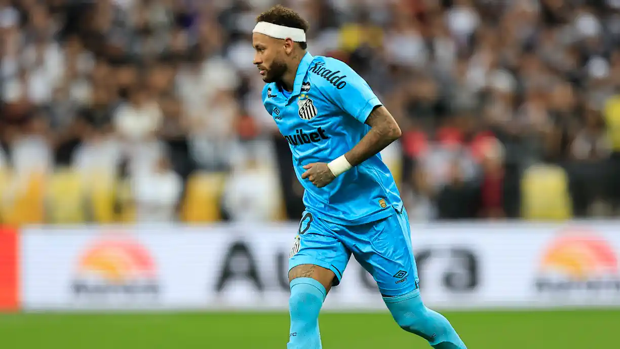 Everton Cebolinha, antigo extremo do Benfica, vai sair do Flamengo e representar o Santos, clube onde joga Neymar