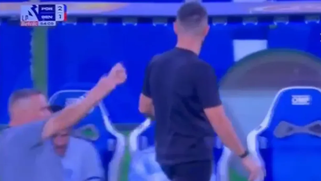 Gesto de Jardel, roupeiro do Porto, para o banco do Benfica pode dar origem a uma suspensão de dois anos