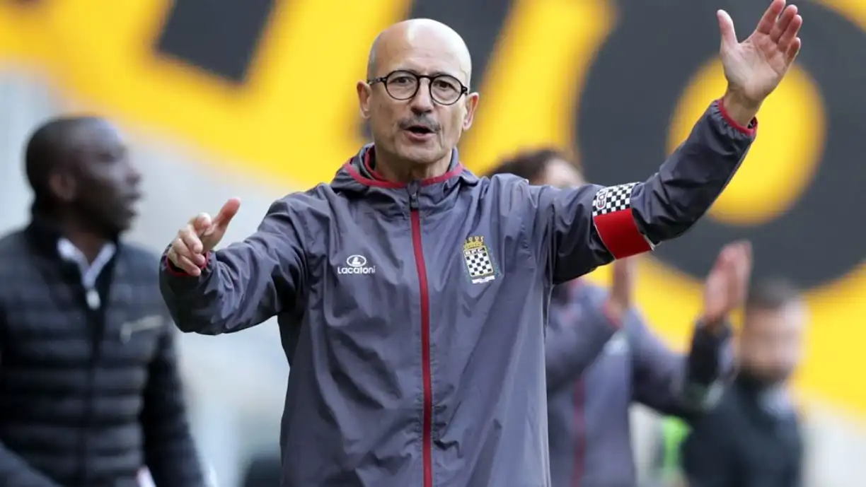 Professor Neca faz grandes elogios a Marco Silva, comandante do Benfica, mas vê Farioli num nível parecido