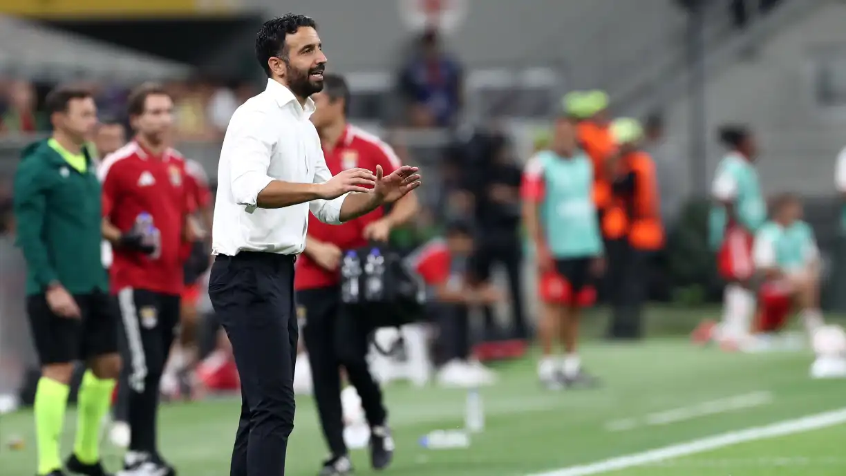 Ruben Amorim admite que Benfica foi superior ao seu Milan na visita ao San Siro; encarnados venceram por 2-0