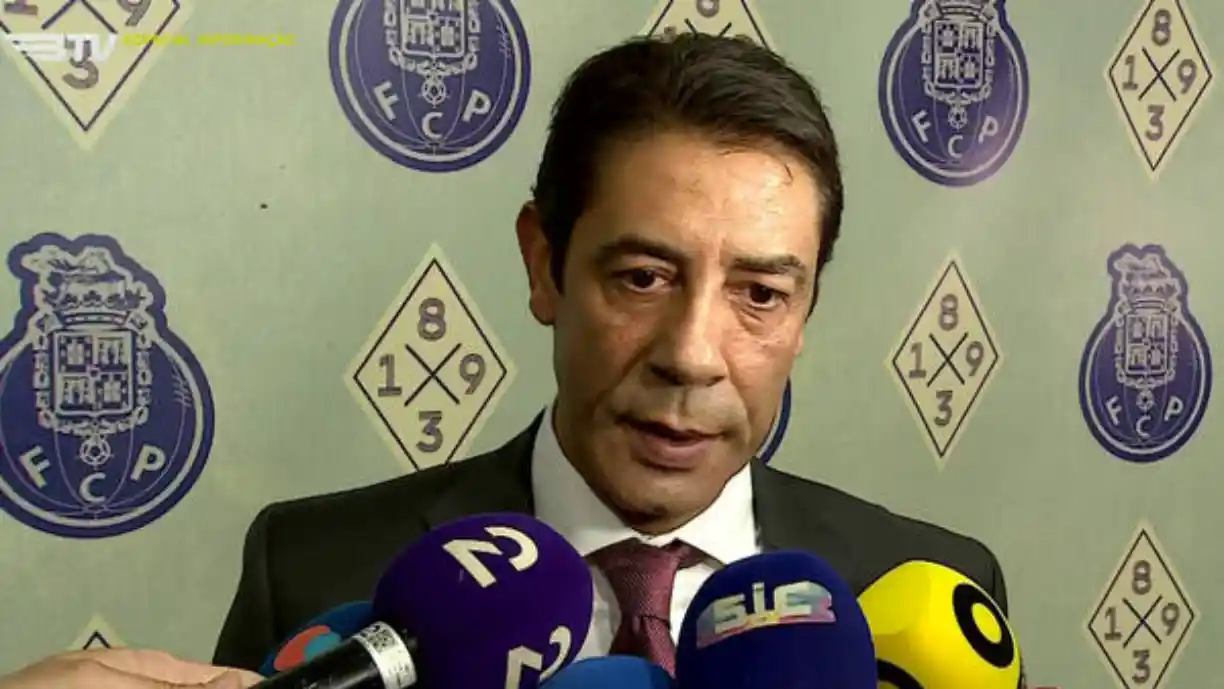 Rui Costa não mede palavras para criticar a arbitragem após derrota no Porto - Benfica e fala em dualidade de critérios
