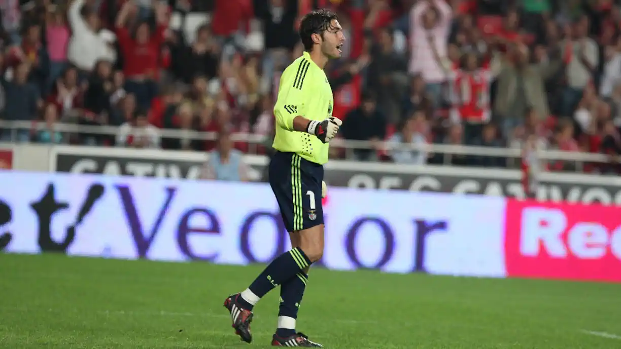 Antigo guarda-redes do Benfica, Moreira, revelou que teve de pagar uma multa de 612 euros por levar uma criança pela mão
