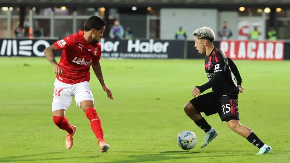 Prestianni brilha no Benfica e explica o que mudou: "Estou mais..."