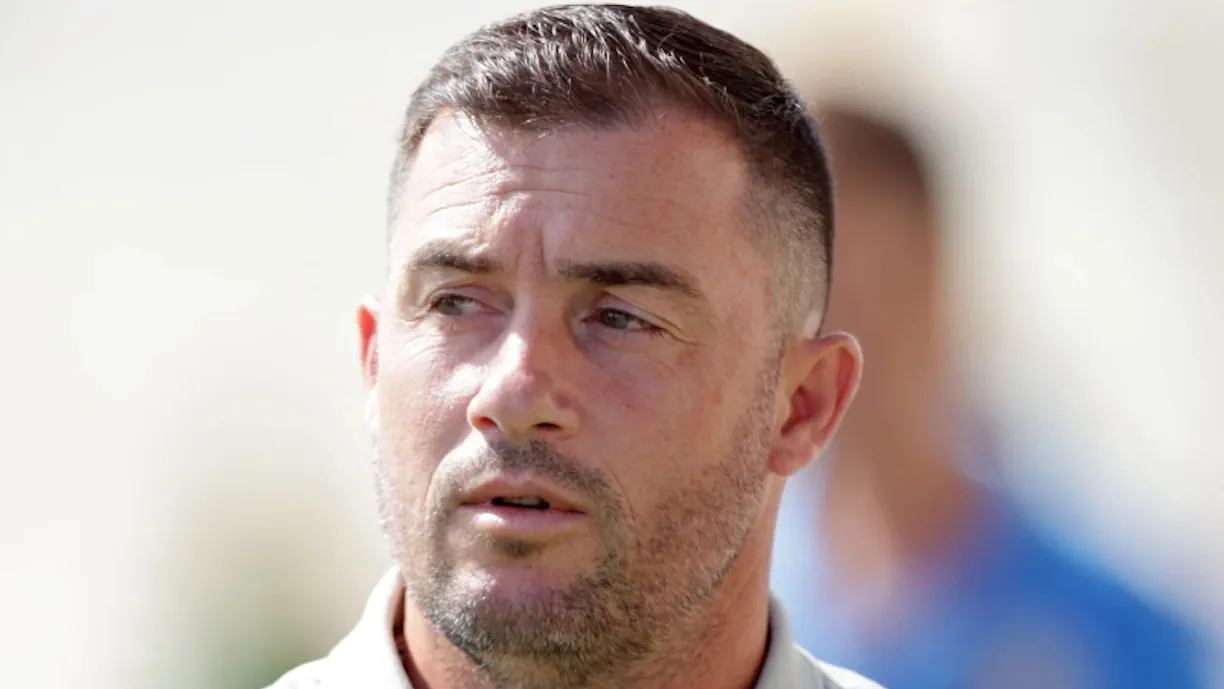 Ricardo Pessoa, antigo treinador do Lusitânia dos Açores, deixa aviso ao Benfica sobre atacante do Celtic: "Camilo Duran será um perigo"
