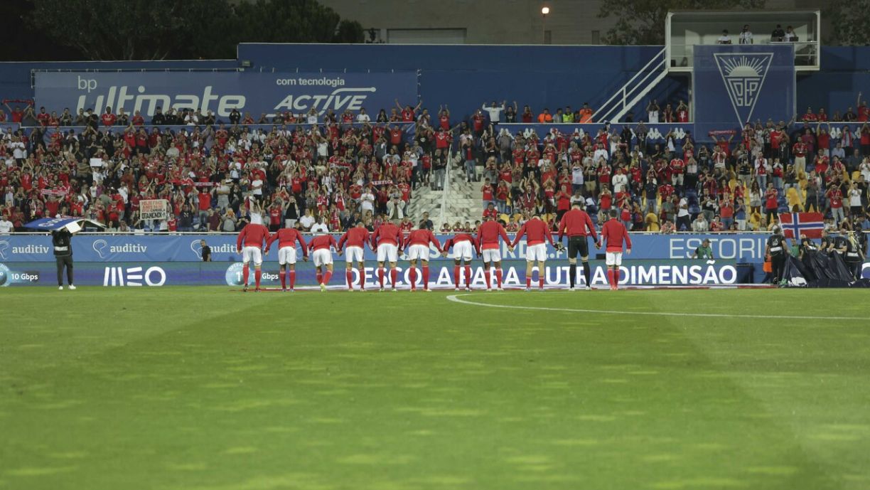 A Culpa É Dos Adeptos ReforÇo Do Benfica Esteve AquÉm Do Esperado E HÁ